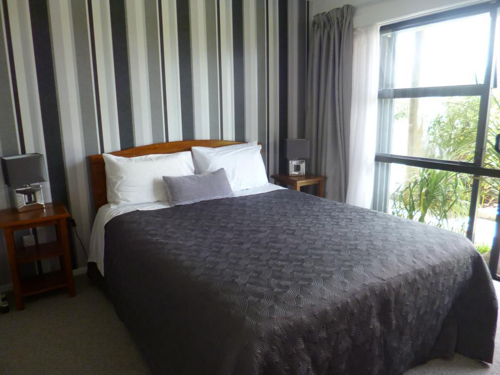 Opua Boutique Seaview Motel Room photo