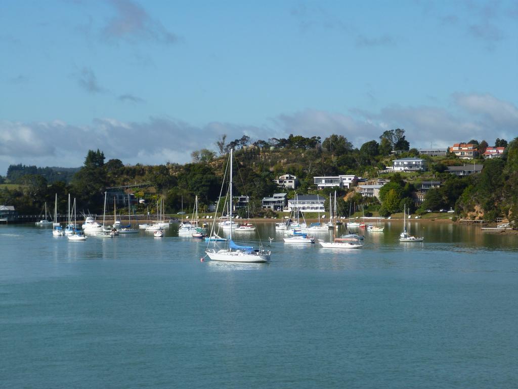 Opua Boutique Seaview Motel Exterior photo