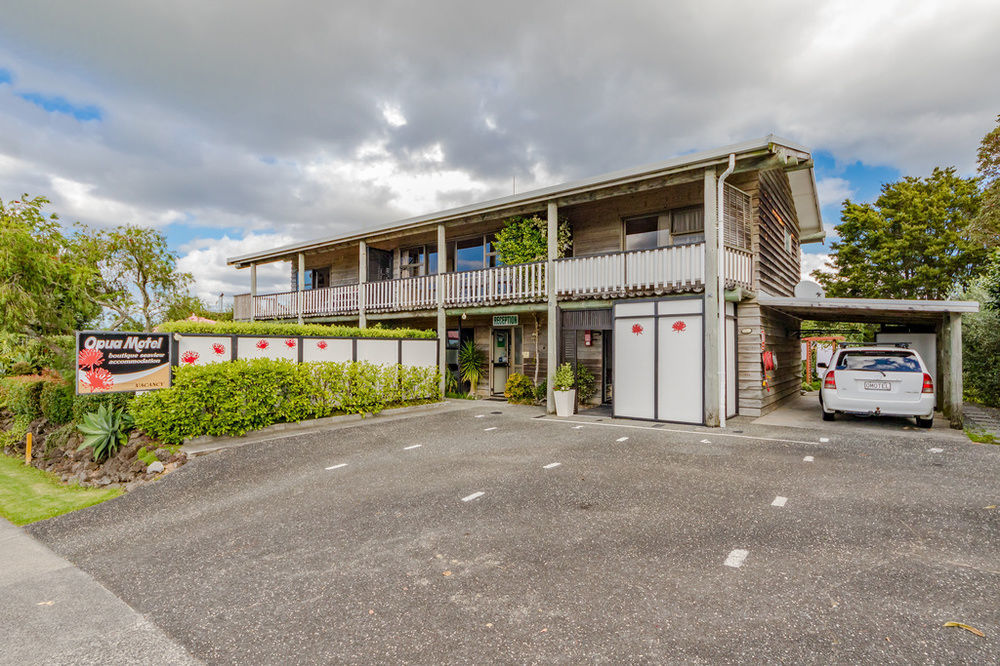 Opua Boutique Seaview Motel Exterior photo