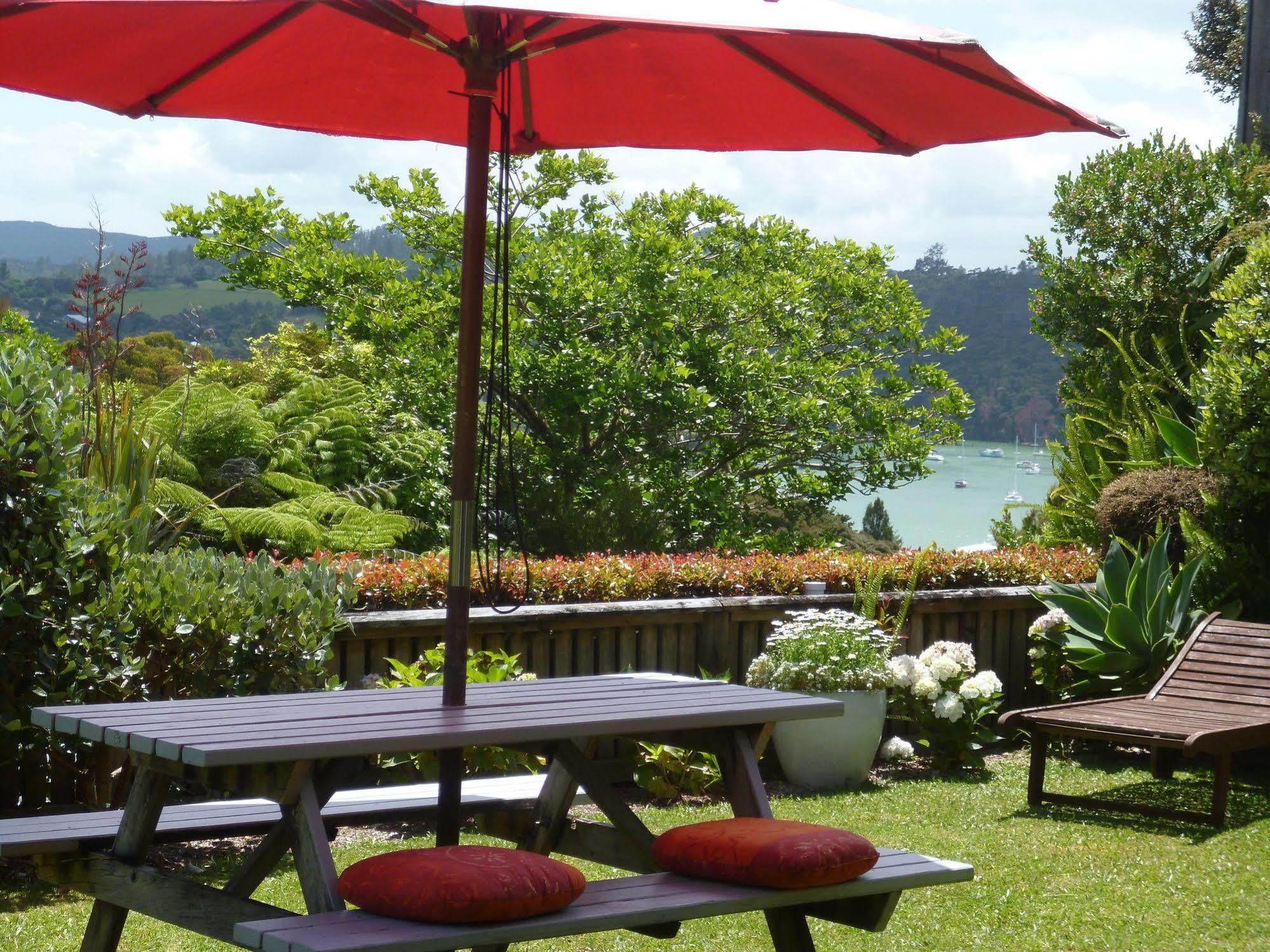 Opua Boutique Seaview Motel Exterior photo